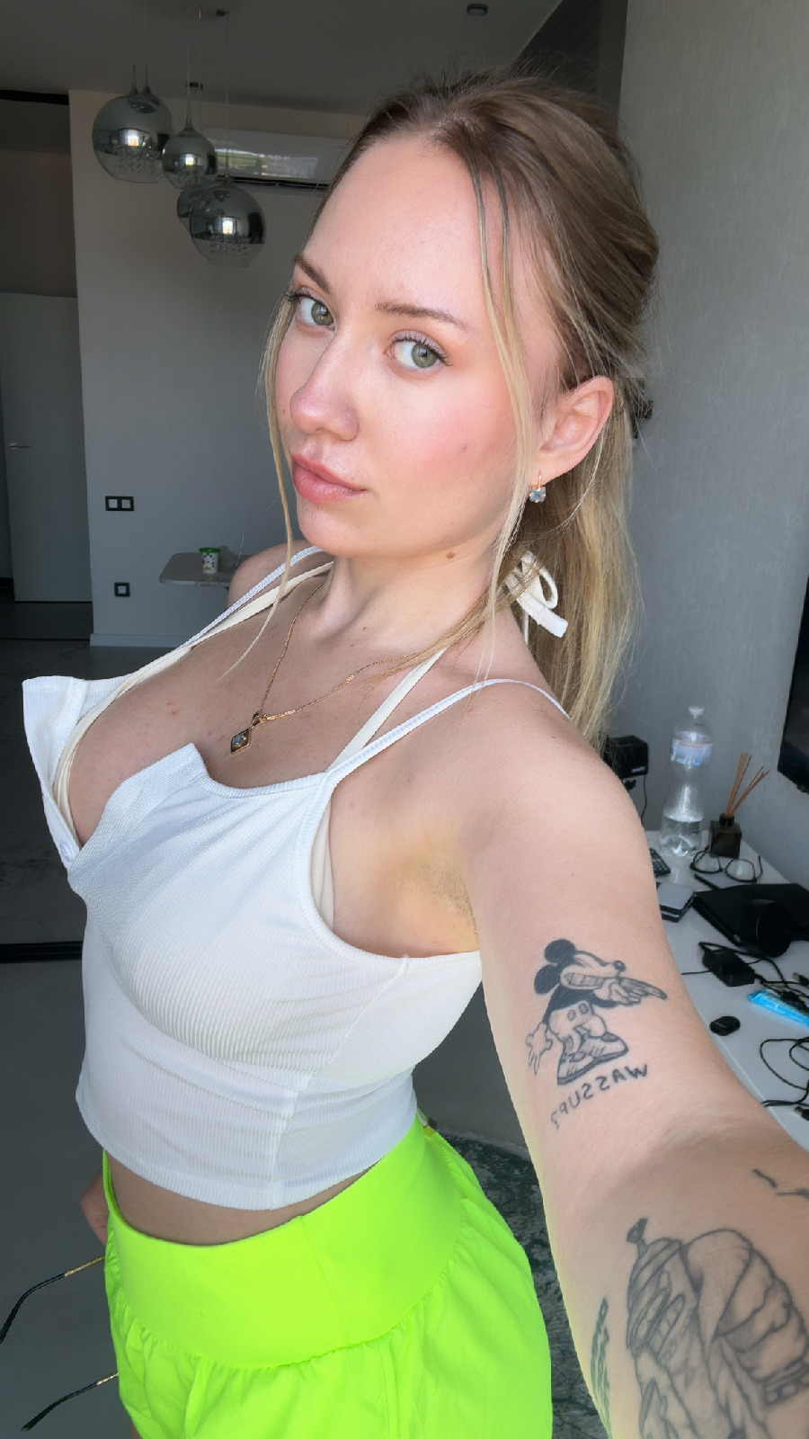 KateV in her underwear in Zaragoza